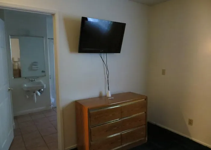 Jet Inn